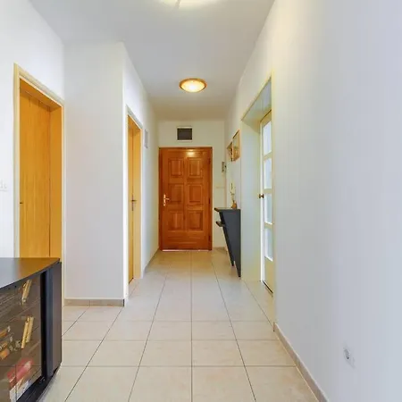 Filomena Appartement Podstrana